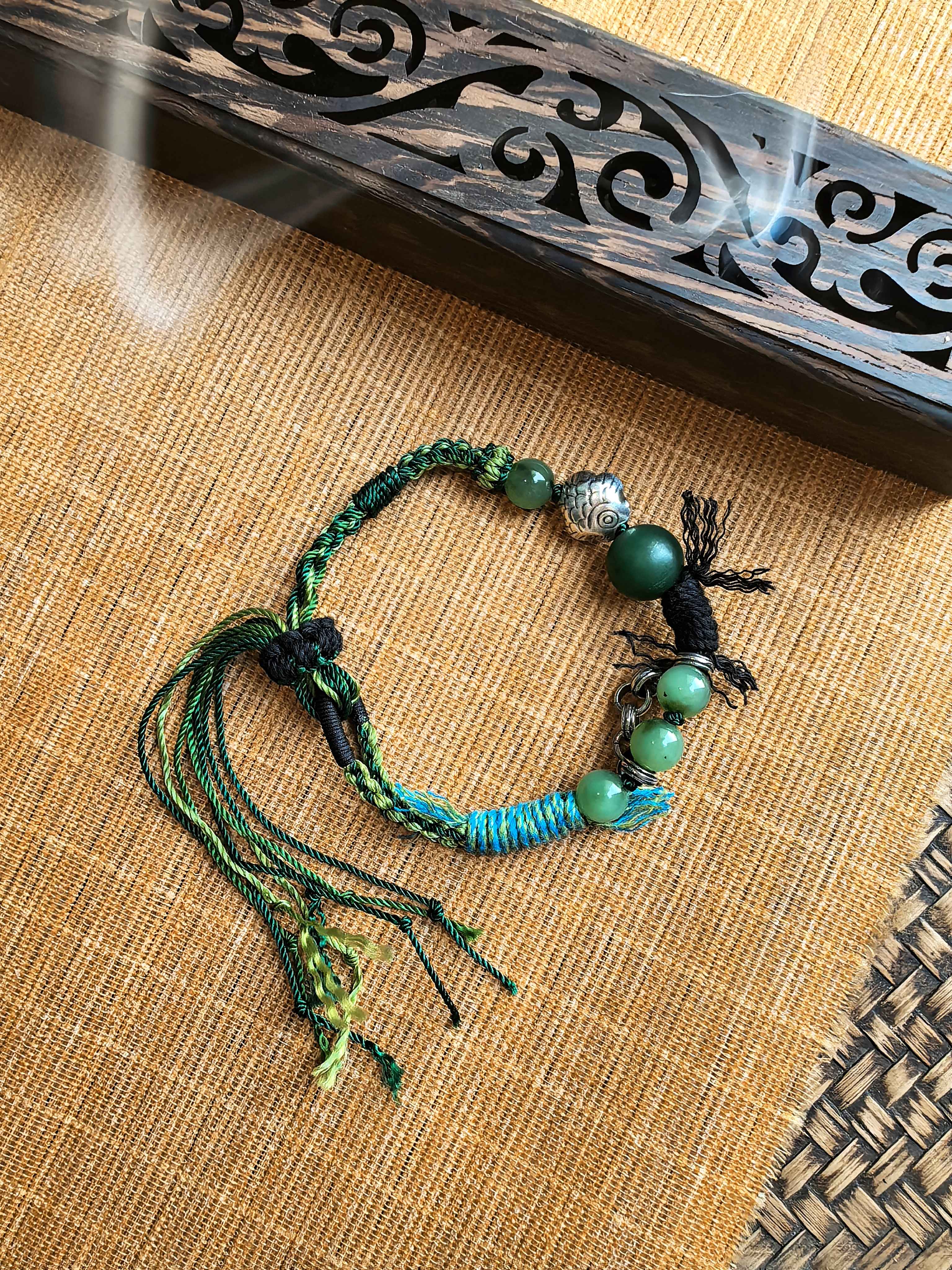 Standalone Greeting bracelet from EBIG Jewel with incense.